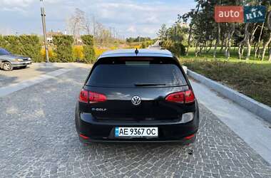 Хетчбек Volkswagen e-Golf 2016 в 