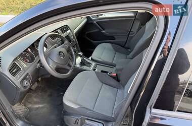 Хетчбек Volkswagen e-Golf 2016 в 