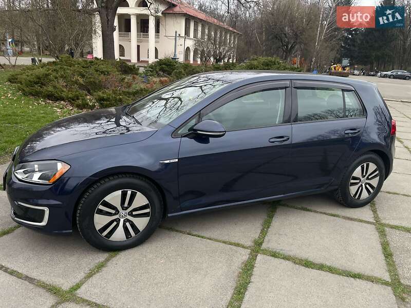 Volkswagen e-Golf 2016