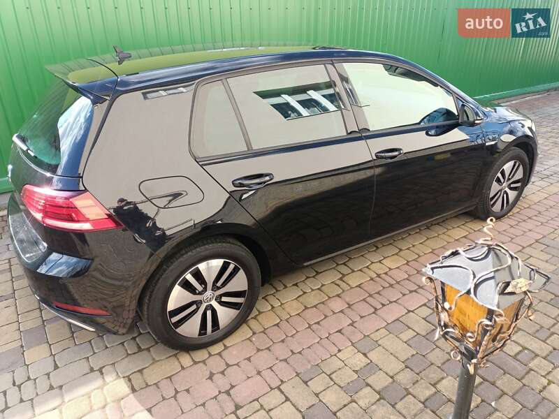 Хэтчбек Volkswagen e-Golf 2018 в Луцке