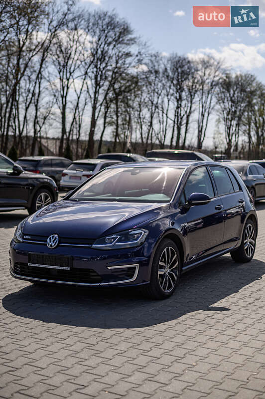 Хетчбек Volkswagen e-Golf 2019 в 