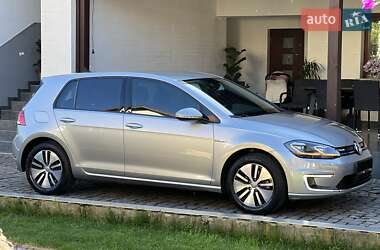 Хэтчбек Volkswagen e-Golf 2017 в 
