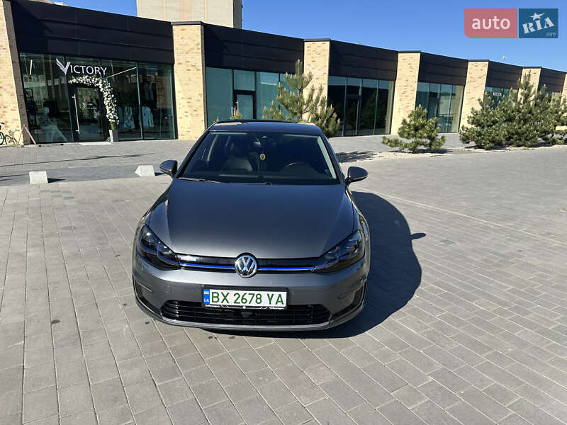 Хетчбек Volkswagen e-Golf 2017 в Хмельницькому