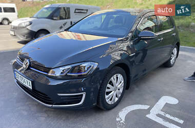 Хэтчбек Volkswagen e-Golf 2020 в 