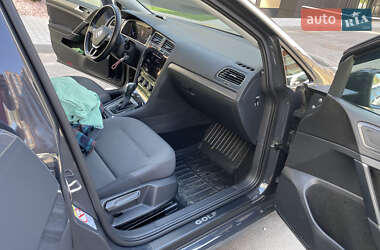 Хэтчбек Volkswagen e-Golf 2020 в 