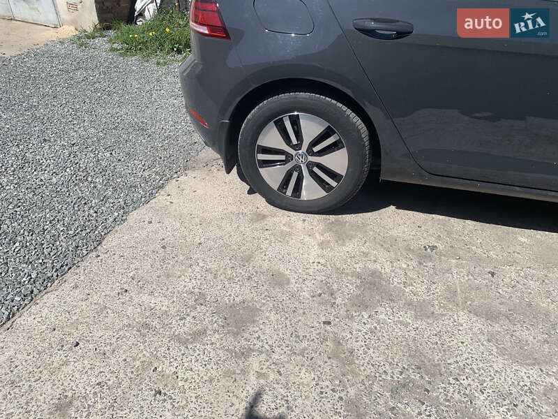 Хэтчбек Volkswagen e-Golf 2020 в Хмельницком