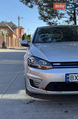 Хетчбек Volkswagen e-Golf 2019 в 
