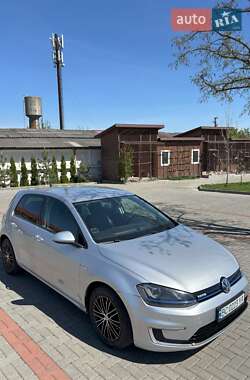 Хэтчбек Volkswagen e-Golf 2014 в 