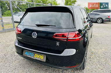 Хэтчбек Volkswagen e-Golf 2016 в 
