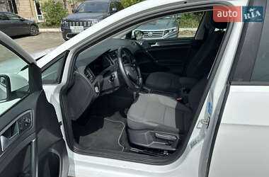 Хэтчбек Volkswagen e-Golf 2020 в 