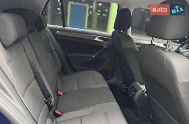 Хетчбек Volkswagen e-Golf 2020 в 