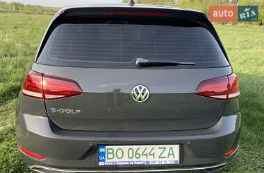 Хэтчбек Volkswagen e-Golf 2019 в 