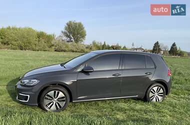 Хэтчбек Volkswagen e-Golf 2019 в 