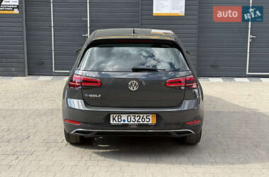 Хэтчбек Volkswagen e-Golf 2020 в 