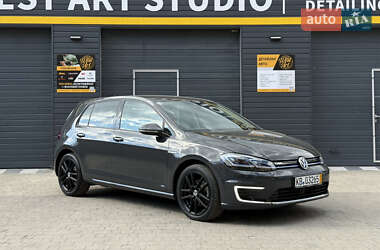 Хэтчбек Volkswagen e-Golf 2020 в 