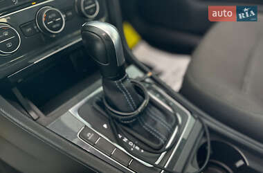 Хетчбек Volkswagen e-Golf 2020 в 