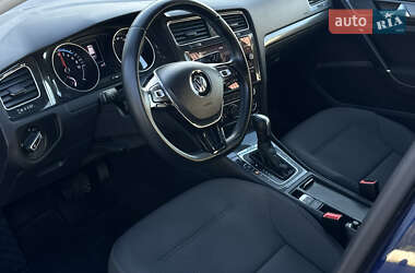 Хетчбек Volkswagen e-Golf 2020 в 