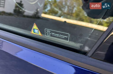 Хетчбек Volkswagen e-Golf 2020 в 