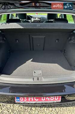 Хетчбек Volkswagen e-Golf 2018 в 