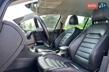 Хетчбек Volkswagen e-Golf 2015 в 