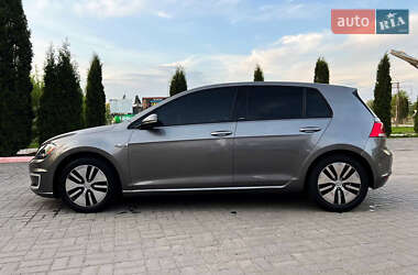 Хэтчбек Volkswagen e-Golf 2015 в 