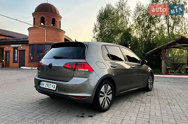 Хэтчбек Volkswagen e-Golf 2015 в 