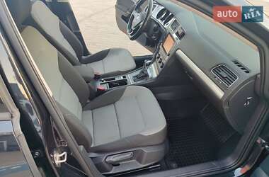 Хэтчбек Volkswagen e-Golf 2015 в 