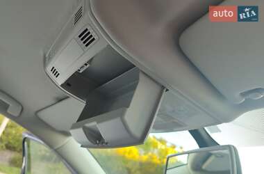 Хэтчбек Volkswagen e-Golf 2015 в 