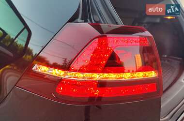 Хэтчбек Volkswagen e-Golf 2015 в 