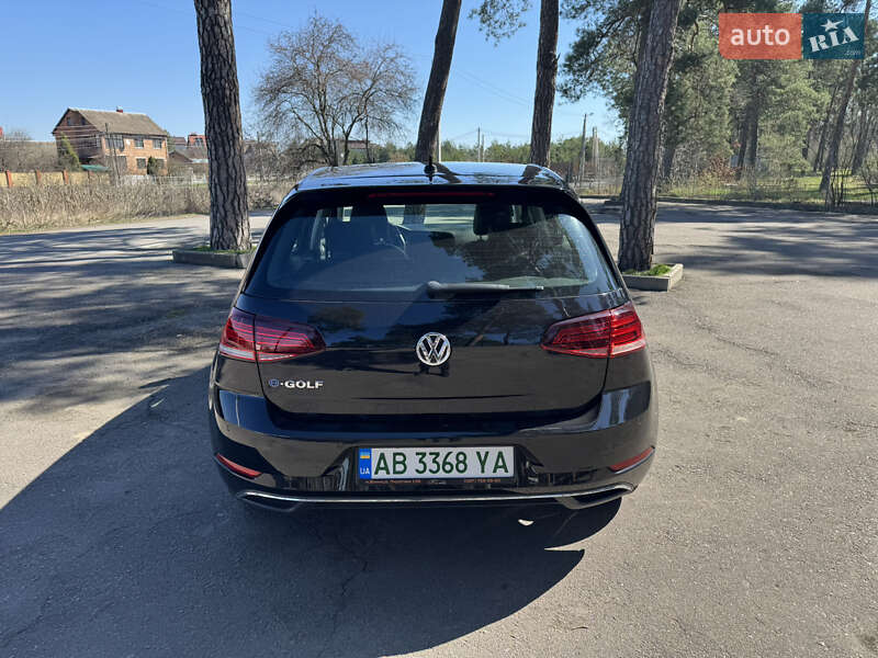 Хетчбек Volkswagen e-Golf 2017 в Вінниці