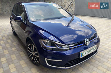 Хэтчбек Volkswagen e-Golf 2018 в Староконстантинове
