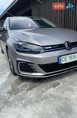 Хетчбек Volkswagen e-Golf 2019 в Чудеї