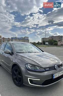 Хэтчбек Volkswagen e-Golf 2014 в Каменец-Подольском