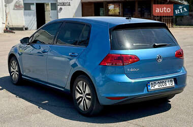 Хэтчбек Volkswagen e-Golf 2014 в 
