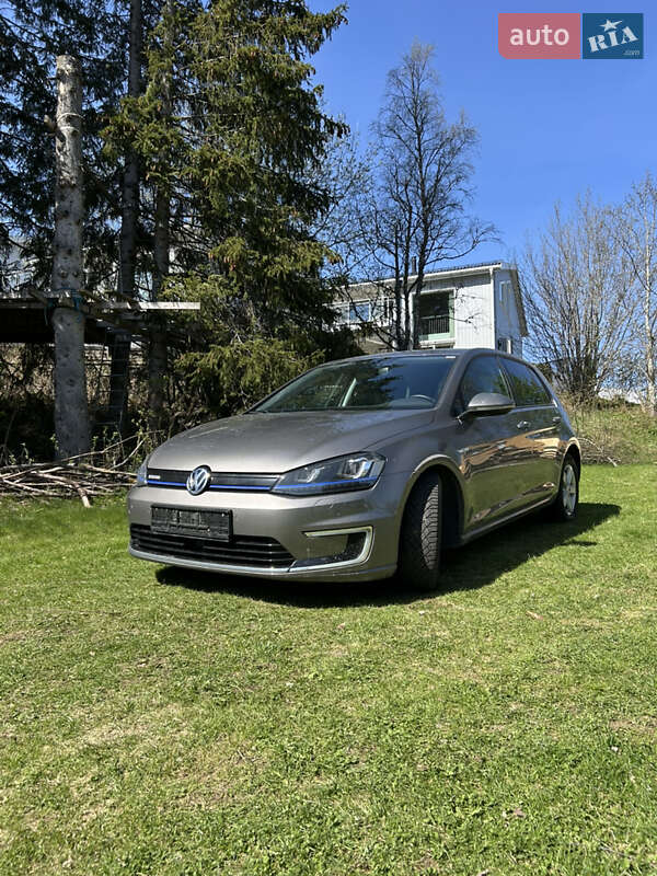 Хетчбек Volkswagen e-Golf 2016 в Хмельницькому