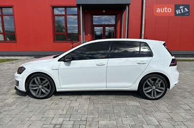 Хетчбек Volkswagen e-Golf 2014 в 