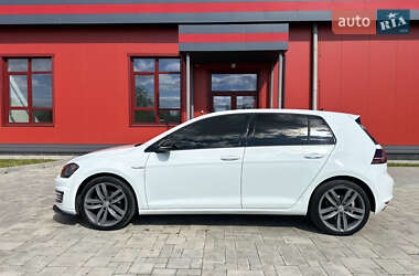Хетчбек Volkswagen e-Golf 2014 в 