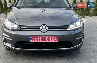 Хетчбек Volkswagen e-Golf 2019 в 