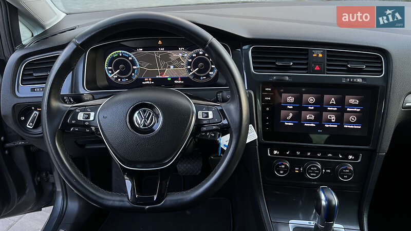 Хэтчбек Volkswagen e-Golf 2019 в Луцке