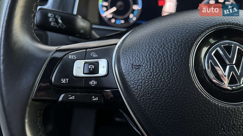 Хэтчбек Volkswagen e-Golf 2019 в Луцке