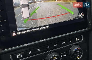 Хетчбек Volkswagen e-Golf 2019 в 