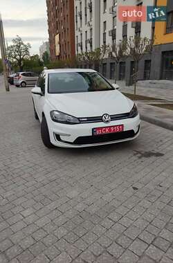 Хетчбек Volkswagen e-Golf 2017 в Запоріжжі