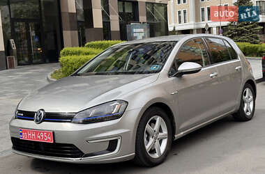Хэтчбек Volkswagen e-Golf 2015 в Киеве