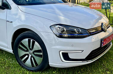 Хетчбек Volkswagen e-Golf 2016 в 