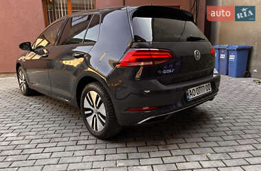 Хетчбек Volkswagen e-Golf 2018 в 