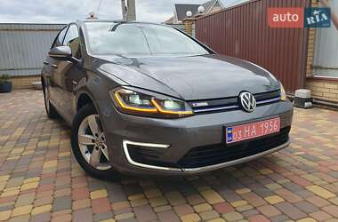 Хэтчбек Volkswagen e-Golf 2018 в Киеве