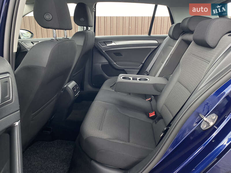 Хетчбек Volkswagen e-Golf 2019 в Вінниці