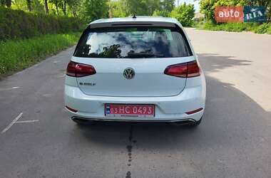 Хетчбек Volkswagen e-Golf 2020 в 