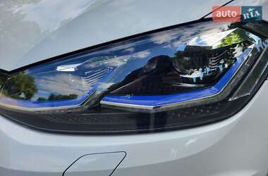 Хетчбек Volkswagen e-Golf 2020 в 