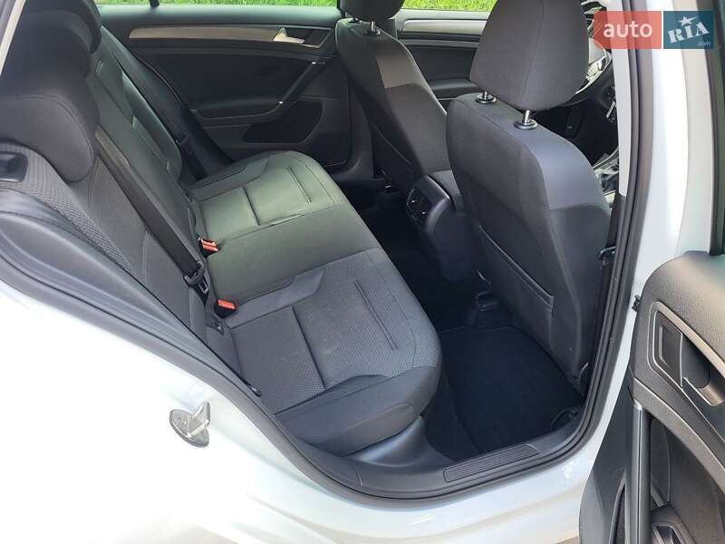 Хэтчбек Volkswagen e-Golf 2020 в Луцке